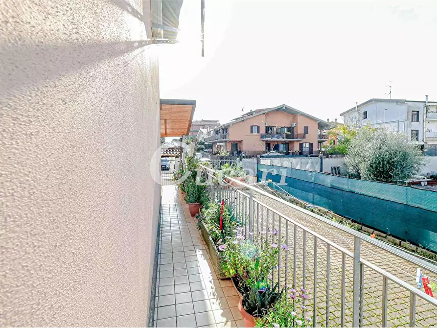 Immagine 29 di Villetta a schiera in vendita  in Via Palagonia a Roma