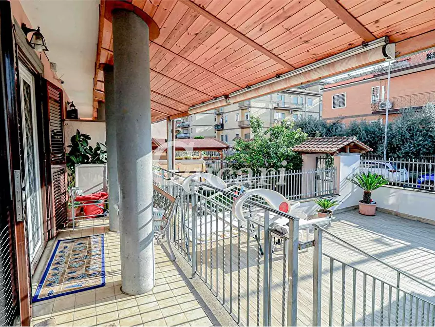 Immagine 32 di Villetta a schiera in vendita  in Via Palagonia a Roma