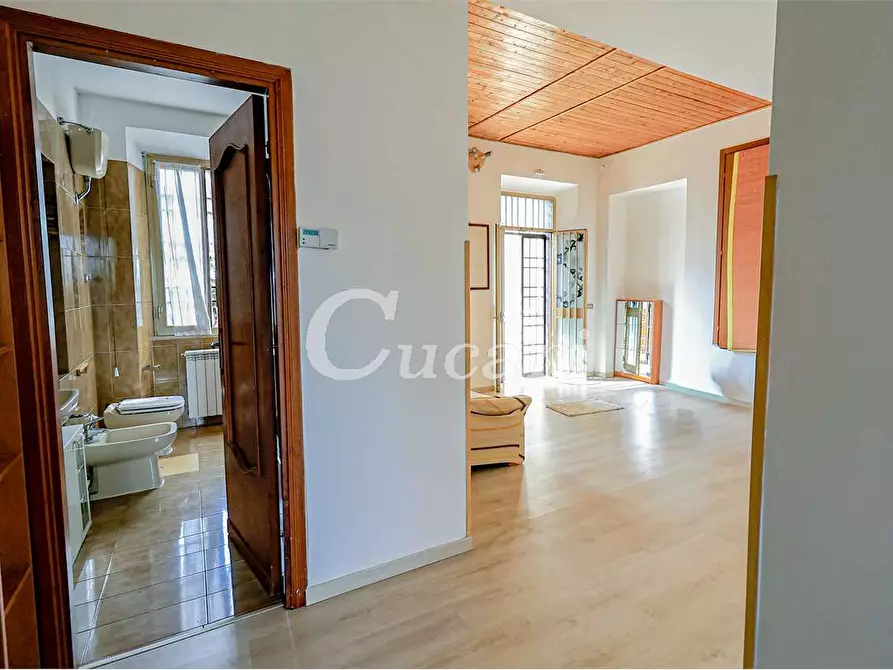 Immagine 26 di Bilocale in vendita  in Via del Divino Amore  a Marino