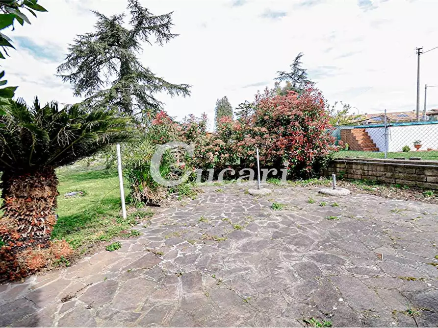 Immagine 24 di Bilocale in vendita  in Via del Divino Amore  a Marino