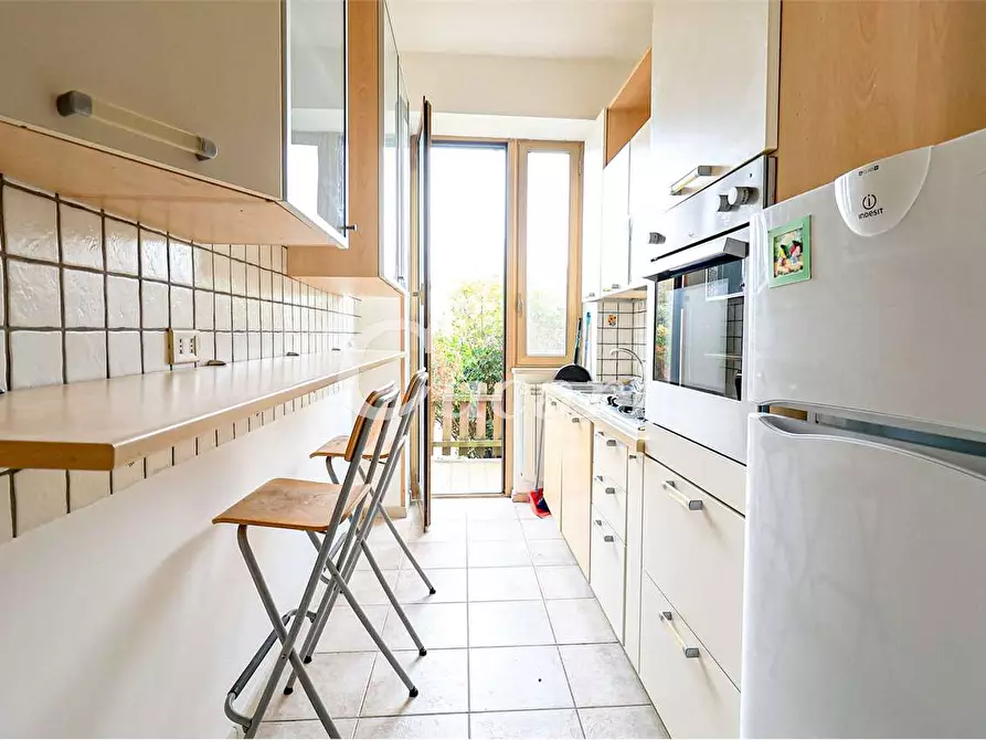 Immagine 7 di Bilocale in vendita  in Via del Divino Amore  a Marino