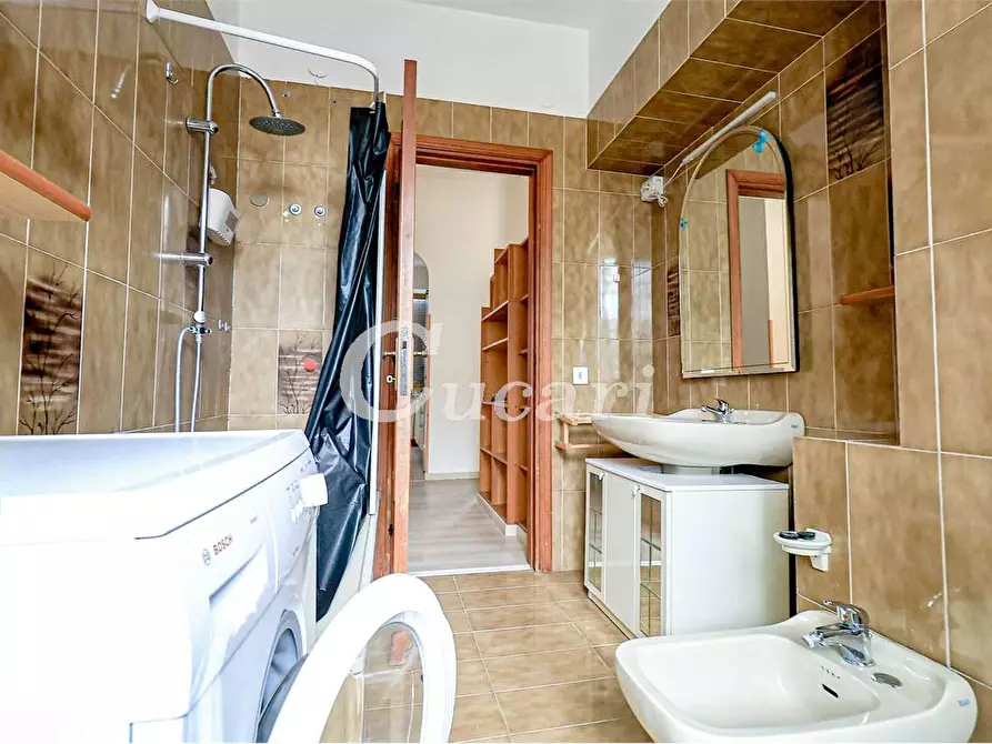 Immagine 17 di Bilocale in vendita  in Via del Divino Amore  a Marino