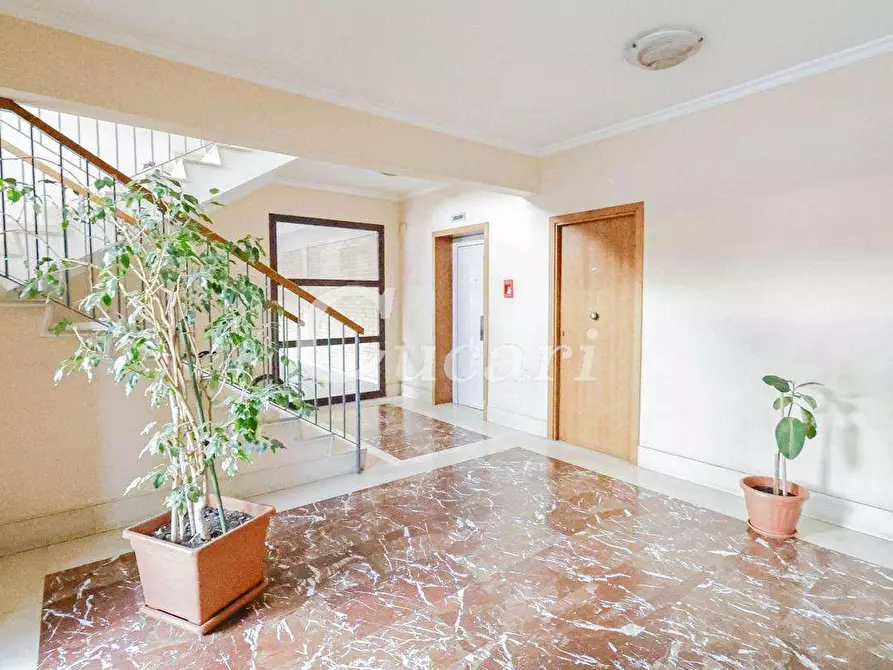 Immagine 2 di Trilocale in vendita  in Via Francesco Pellegrini a Roma