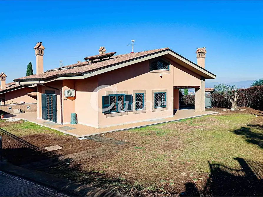 Immagine 49 di Casa bifamiliare in vendita  in Via Enrico Fermi a Frascati