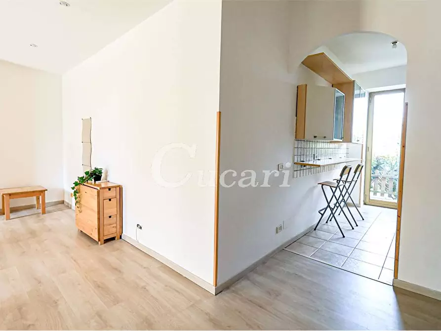 Immagine 10 di Bilocale in vendita  in Via del Divino Amore  a Marino