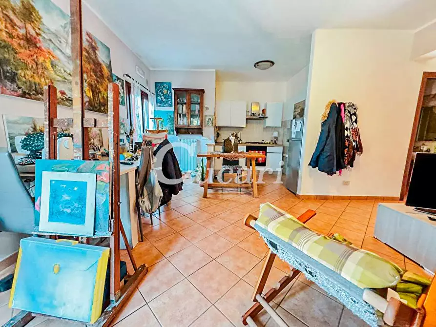 Immagine 26 di Bilocale in vendita  in Largo Dei Furii a Monte Porzio Catone