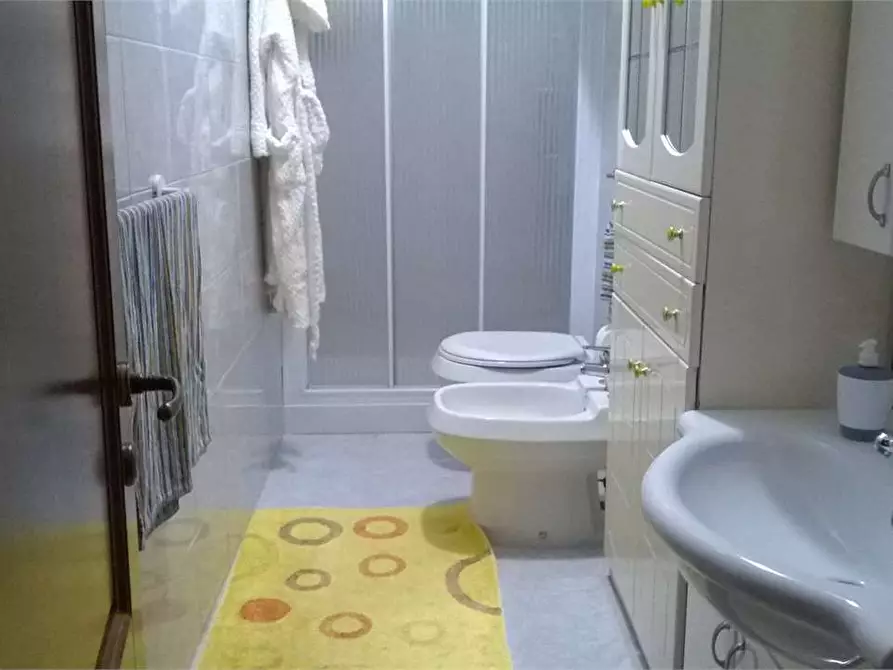 Immagine 10 di Appartamento in vendita  a Messina