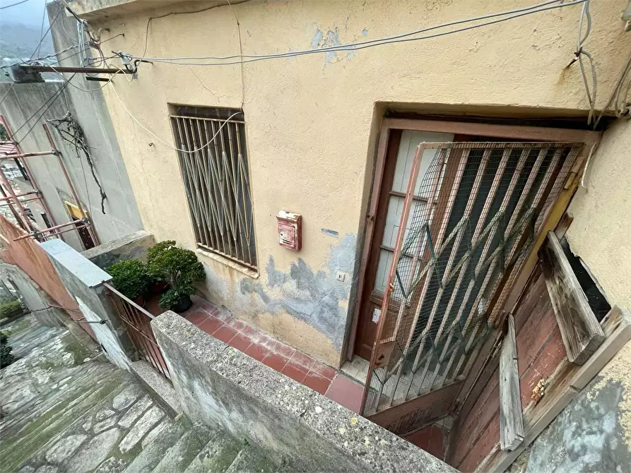 Immagine 8 di Bilocale in vendita  a Messina