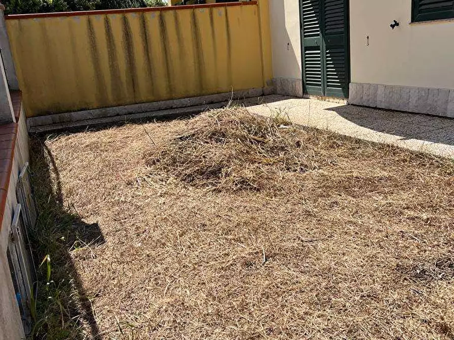 Immagine 10 di Villa in vendita  a Saponara