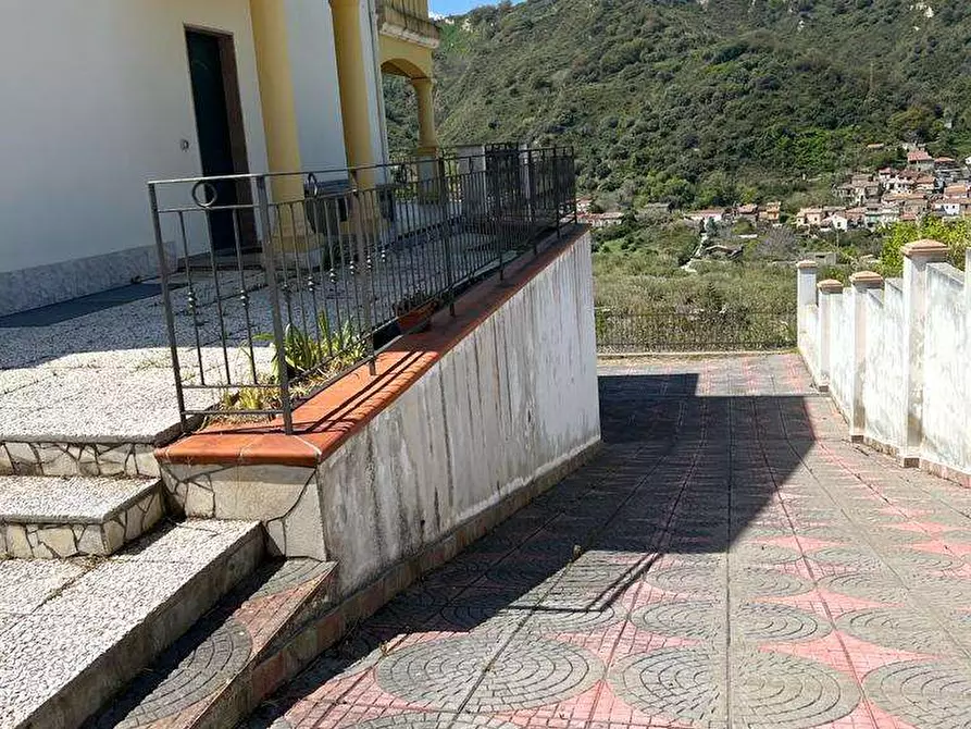 Immagine 11 di Villa in vendita  a Saponara