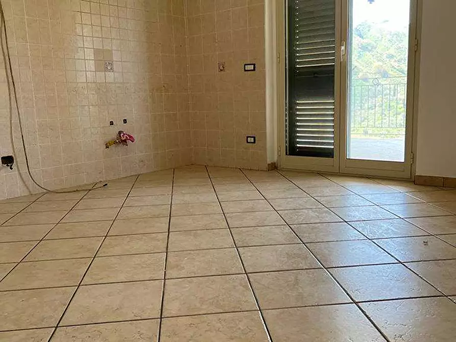 Immagine 15 di Villa in vendita  a Saponara