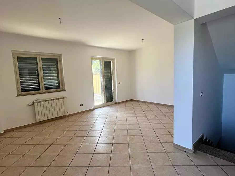 Immagine 19 di Villa in vendita  a Saponara