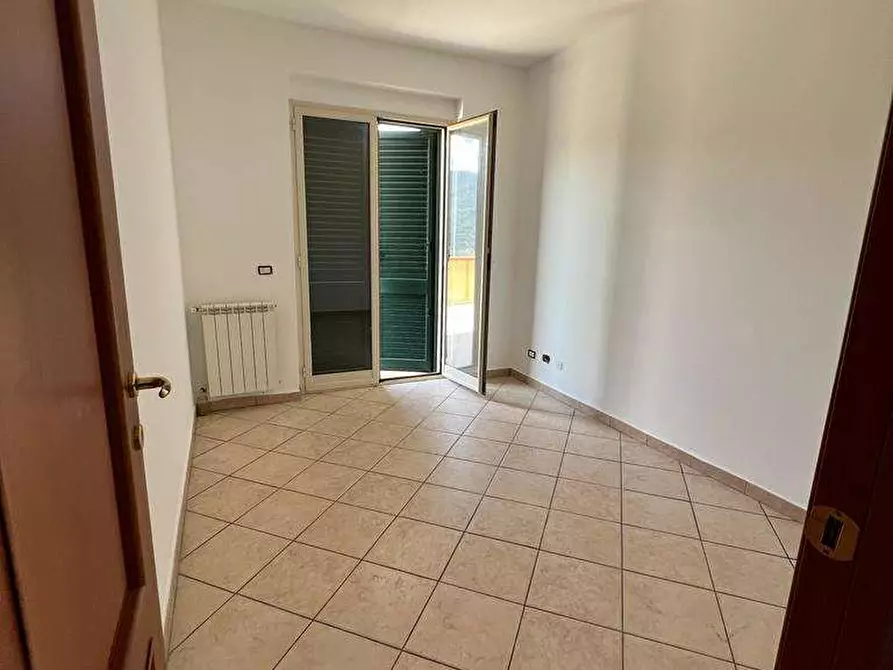 Immagine 21 di Villa in vendita  a Saponara