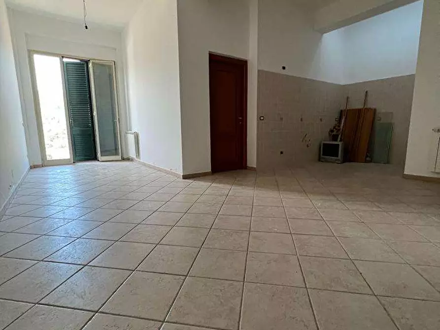 Immagine 31 di Villa in vendita  a Saponara