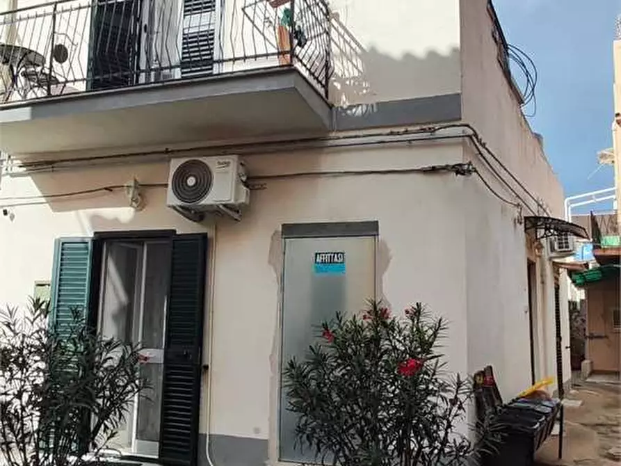 Immagine 1 di Casa indipendente in vendita  a Messina