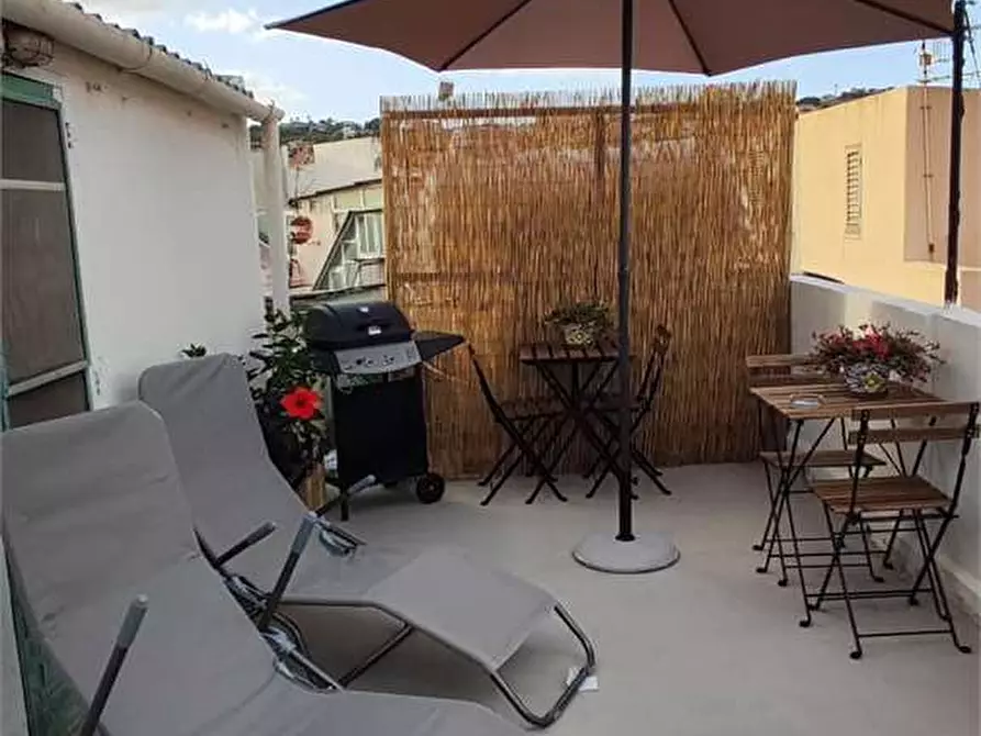 Immagine 11 di Casa indipendente in vendita  a Messina