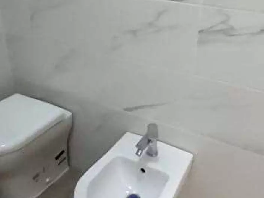 Immagine 9 di Trilocale in affitto  a Messina