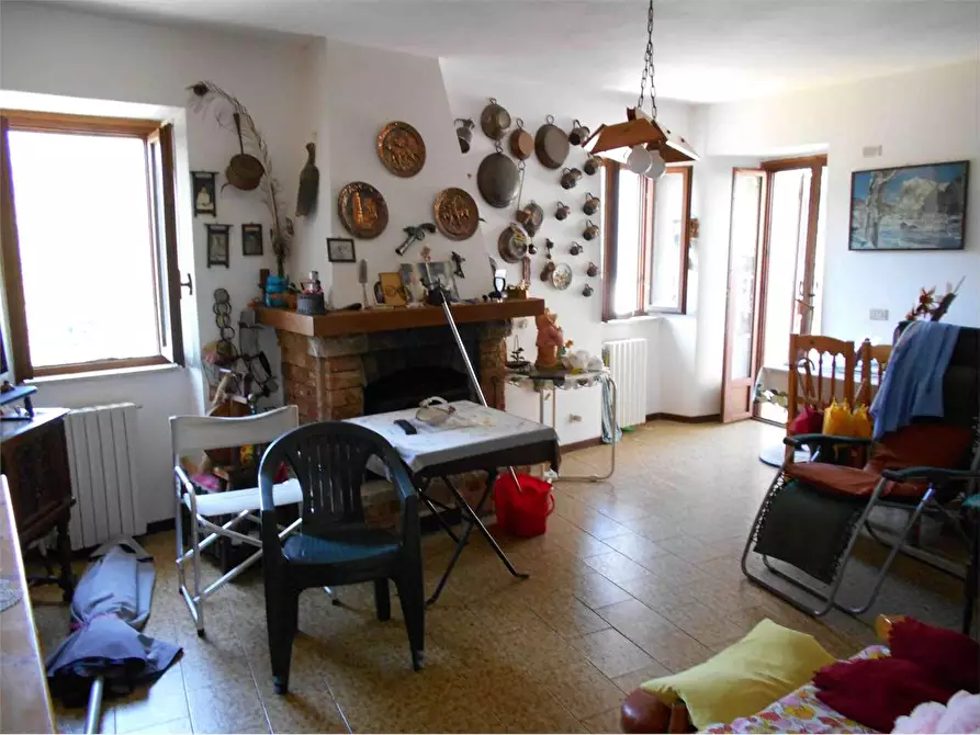 Immagine 3 di Casa bifamiliare in vendita  a Berceto