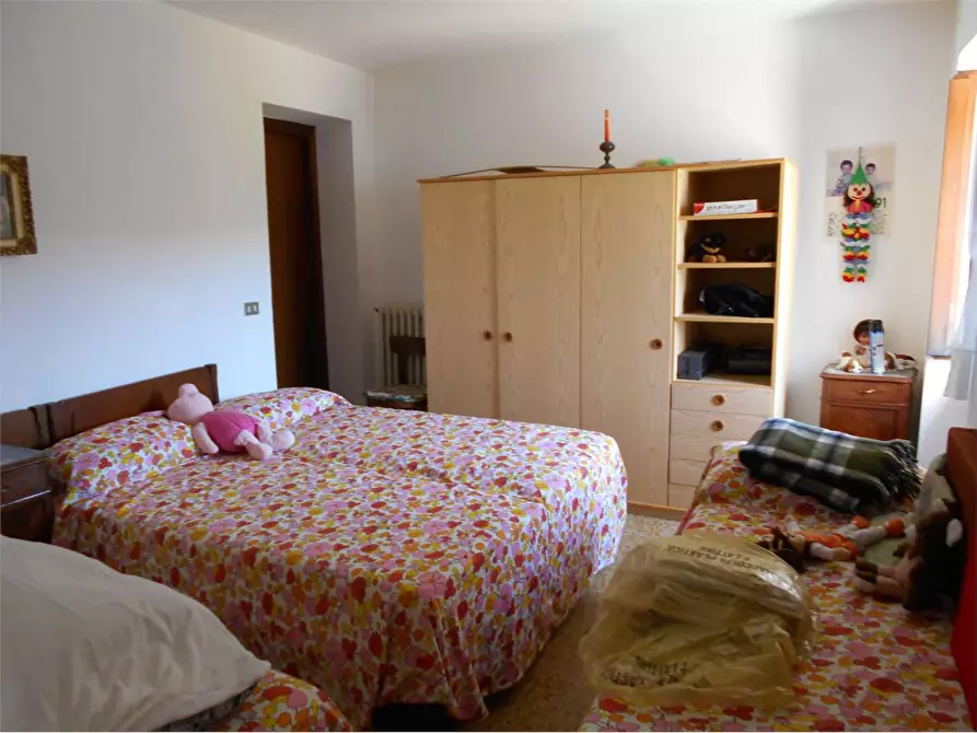 Immagine 11 di Casa bifamiliare in vendita  a Berceto