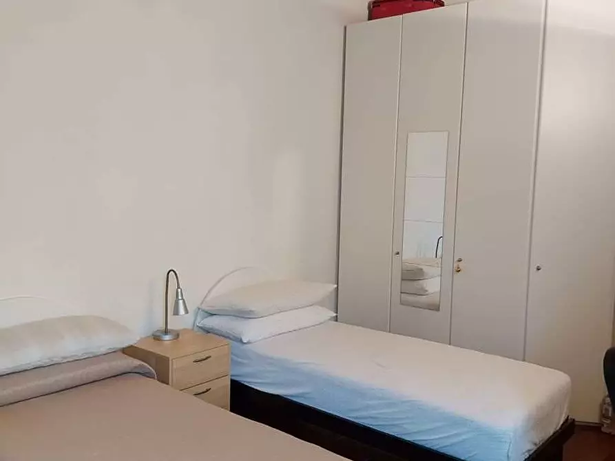 Immagine 5 di Trilocale in affitto  in via Pisacane a Parma
