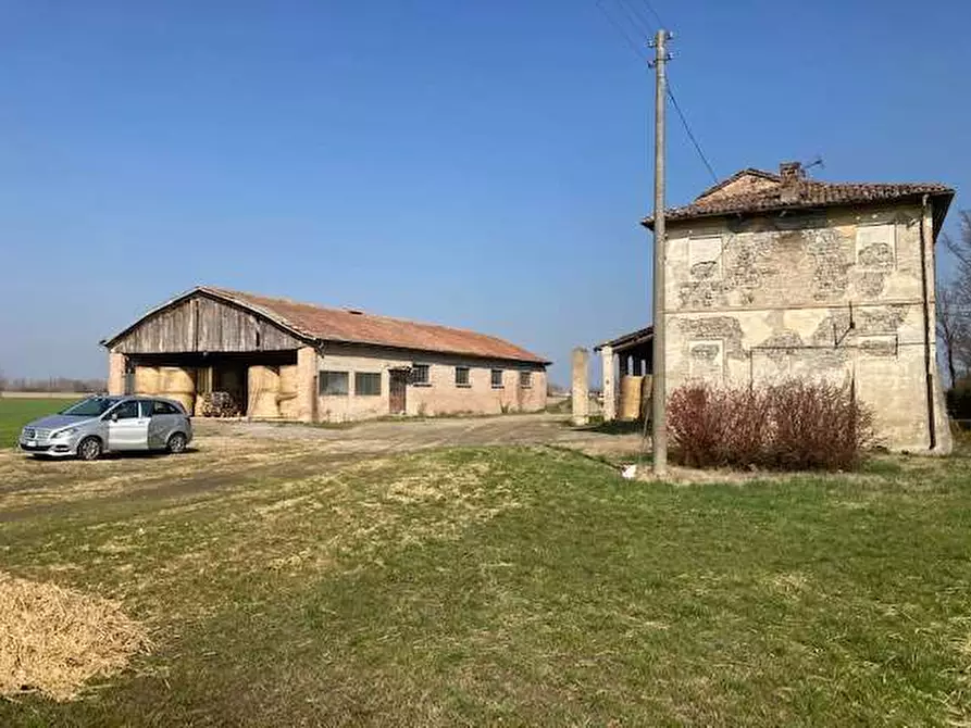 Immagine 2 di Rustico / casale in vendita  in VIA CREMONESE a Parma