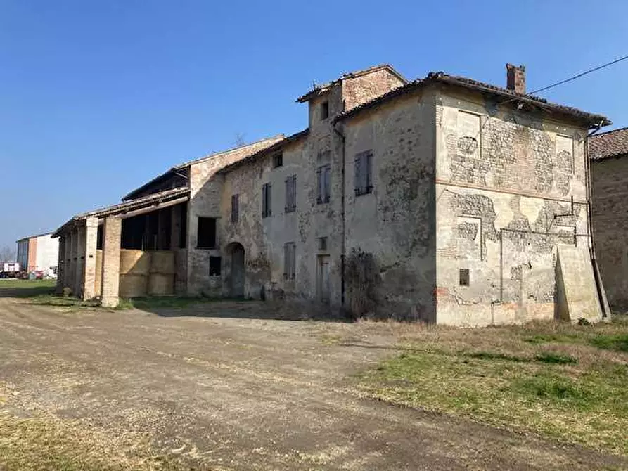 Immagine 3 di Rustico / casale in vendita  in VIA CREMONESE a Parma