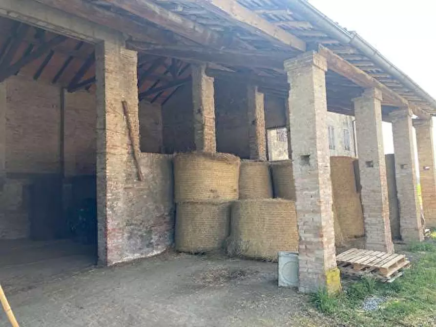 Immagine 5 di Rustico / casale in vendita  in VIA CREMONESE a Parma
