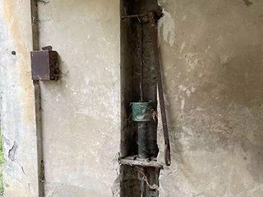 Immagine 23 di Rustico / casale in vendita  in VIA CREMONESE a Parma