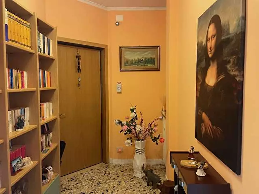 Immagine 1 di Appartamento in vendita  in via giuseppe cenni 7 a Parma