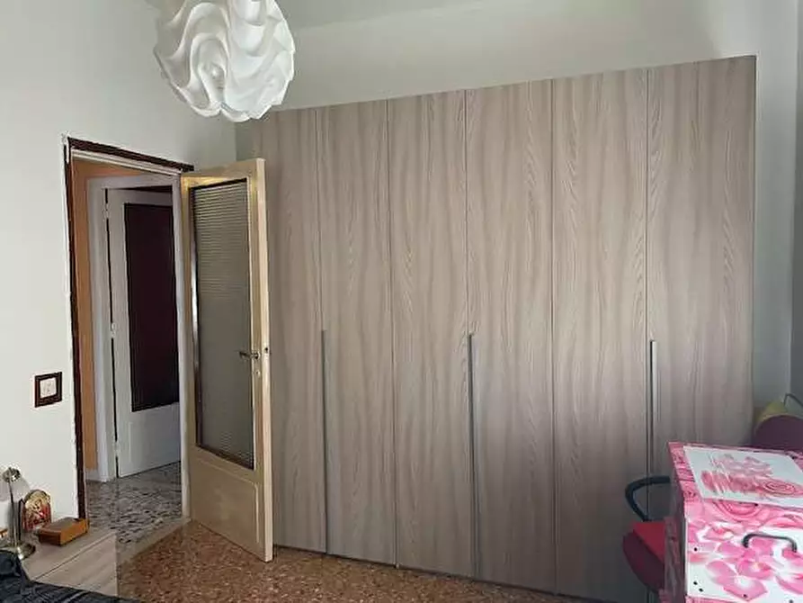 Immagine 17 di Appartamento in vendita  in via giuseppe cenni 7 a Parma