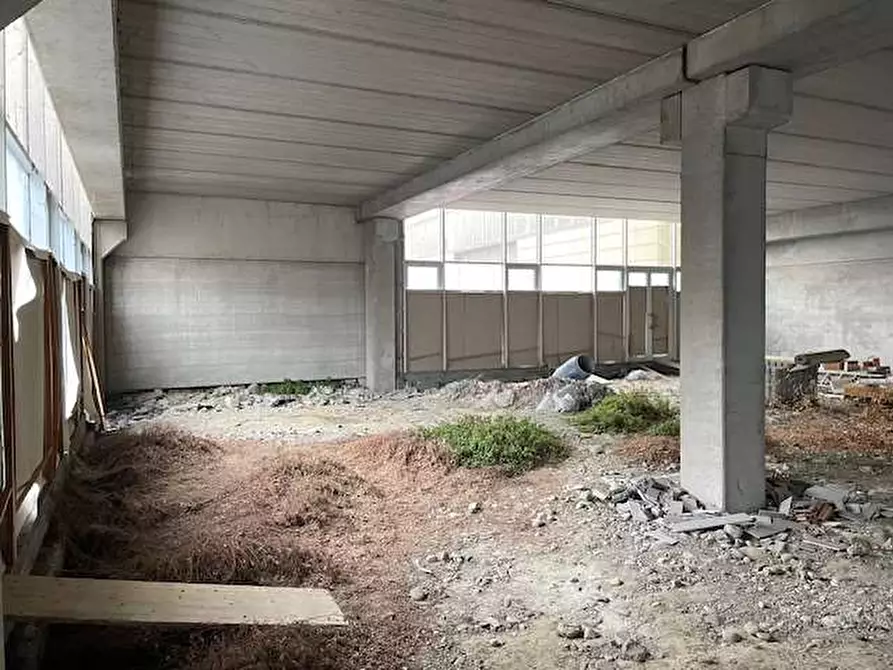 Immagine 6 di Capannone industriale in vendita  in STRADA MARTINELLA 74 a Parma