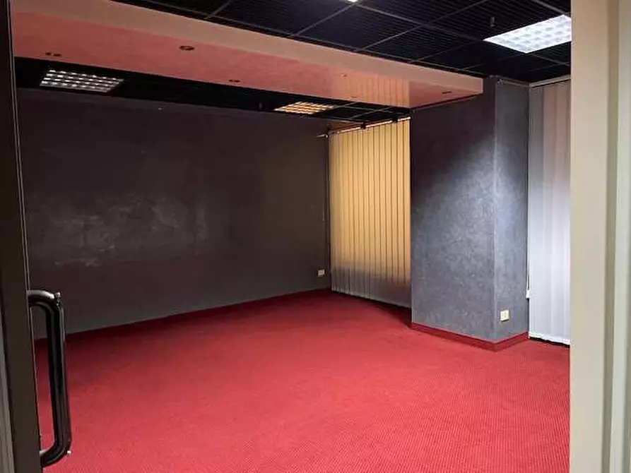 Immagine 2 di Ufficio in affitto  in STARHOTEL DUPARC a Parma