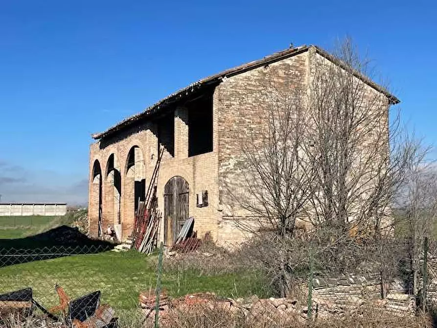 Immagine 11 di Rustico / casale in vendita  in strada certosino a Parma