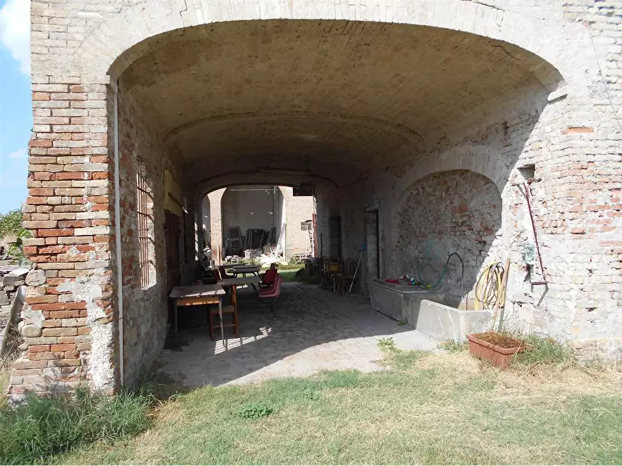 Immagine 17 di Rustico / casale in vendita  in strada certosino a Parma