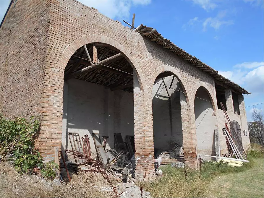 Immagine 41 di Rustico / casale in vendita  in strada certosino a Parma