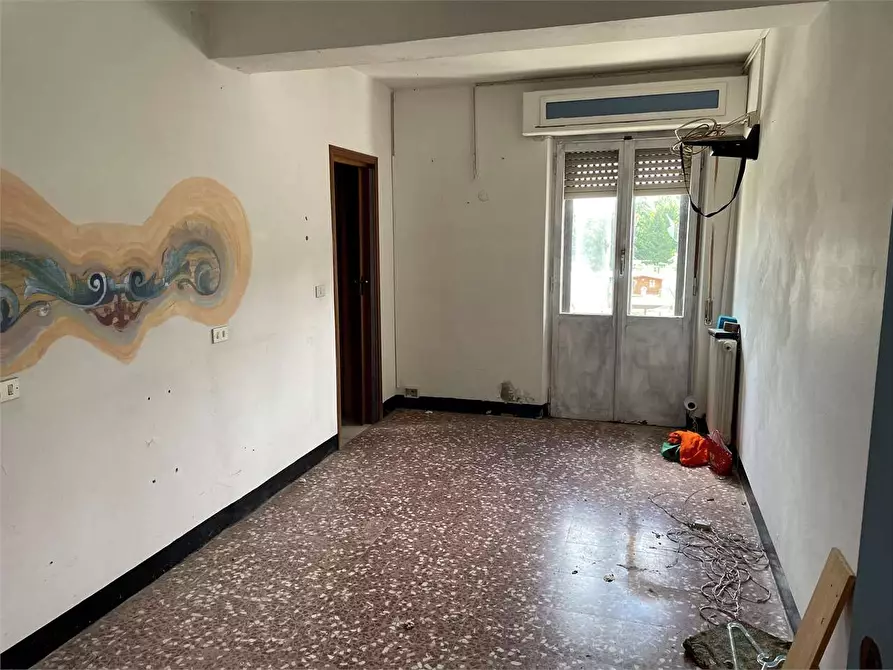 Immagine 40 di Hotel in vendita  in piazzale bocchi noé 5 a Tizzano Val Parma