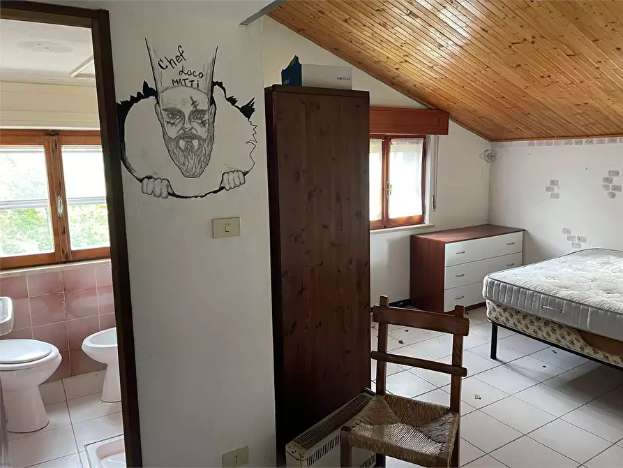 Immagine 49 di Hotel in vendita  in piazzale bocchi noé 5 a Tizzano Val Parma