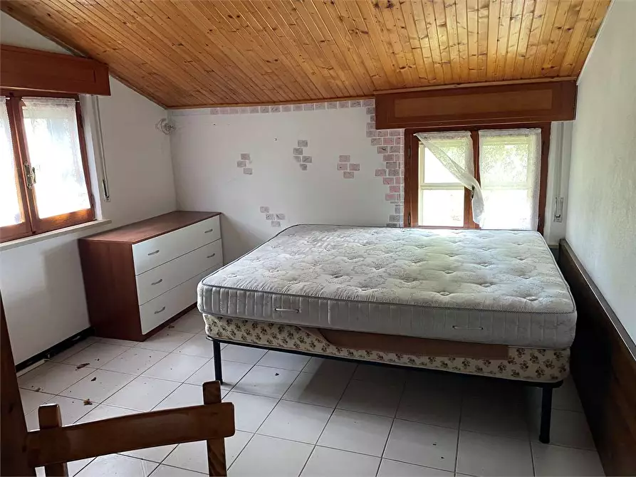 Immagine 50 di Hotel in vendita  in piazzale bocchi noé 5 a Tizzano Val Parma