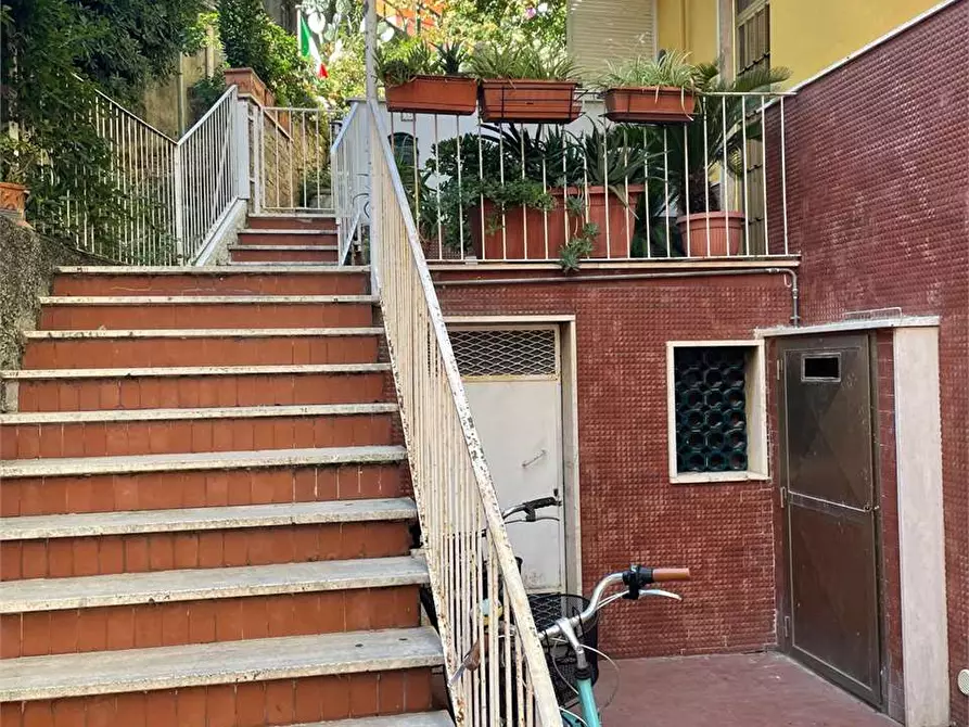 Immagine 3 di Bilocale in vendita  in VIA ROMA a Portovenere