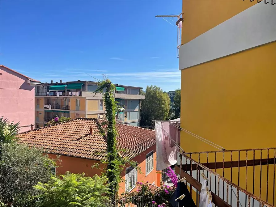 Immagine 8 di Bilocale in vendita  in VIA ROMA a Portovenere