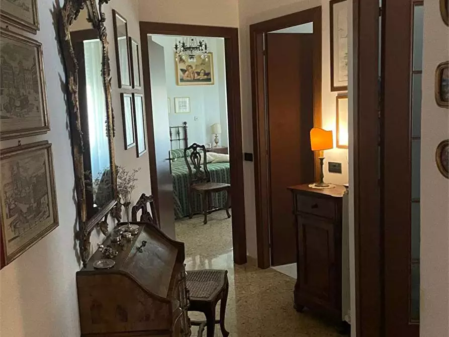 Immagine 13 di Bilocale in vendita  in VIA ROMA a Portovenere