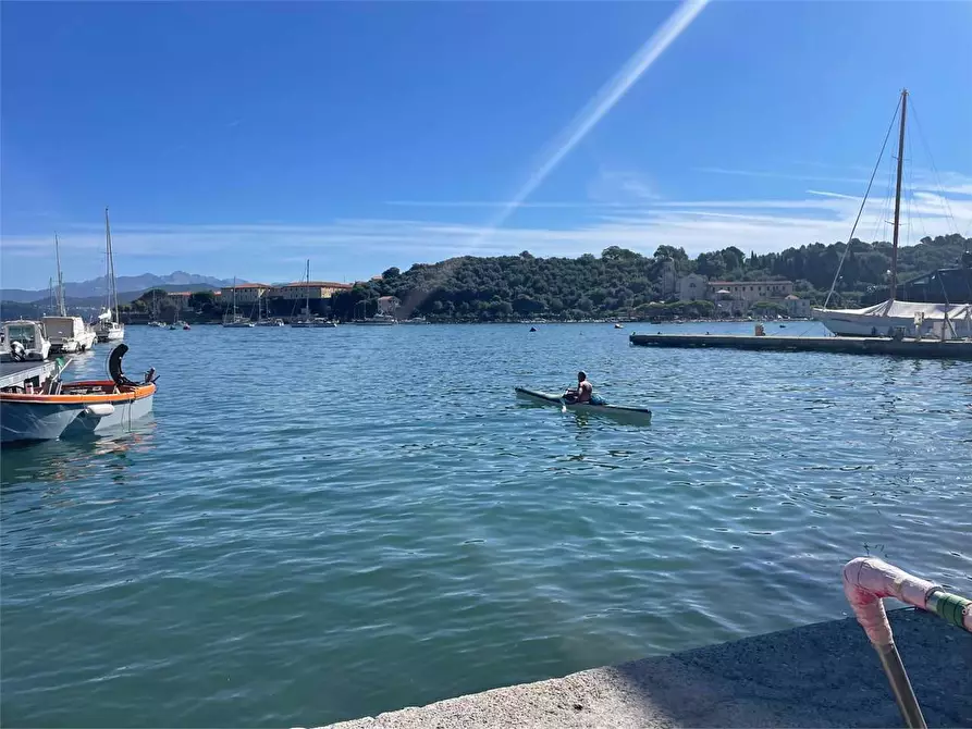 Immagine 17 di Bilocale in vendita  in VIA ROMA a Portovenere