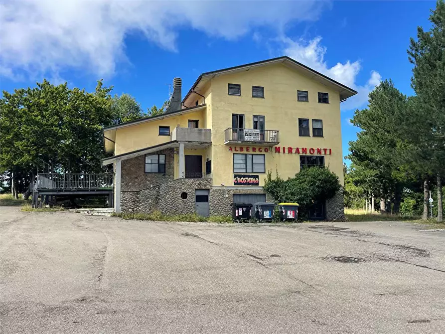 mansarda in vendita a Tizzano Val Parma in zona Schia