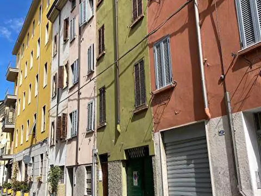Immagine 1 di Stabile in vendita  in via xx settembre a Parma