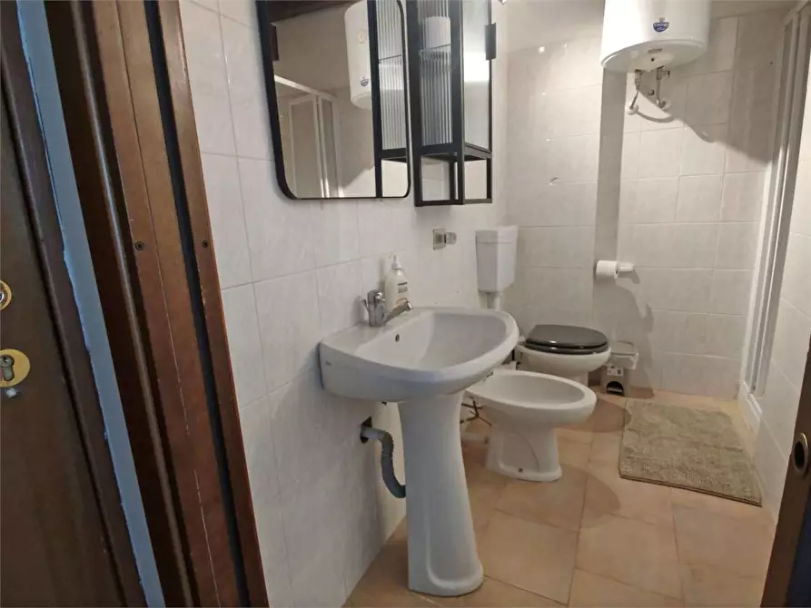 Immagine 28 di Stabile in vendita  in via xx settembre a Parma