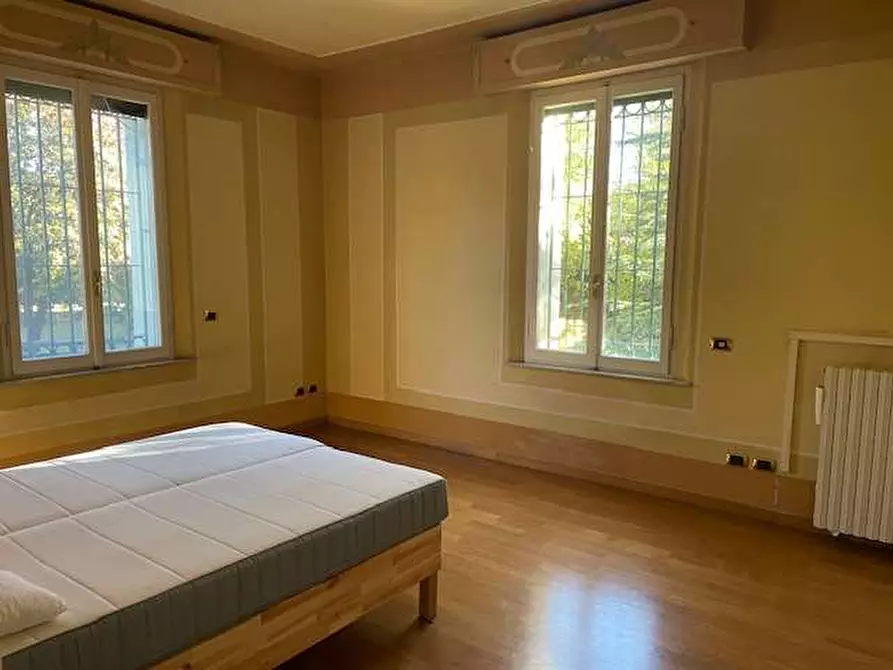 Immagine 18 di Villa in affitto  in VIA EMILIO LEPIDO a Parma