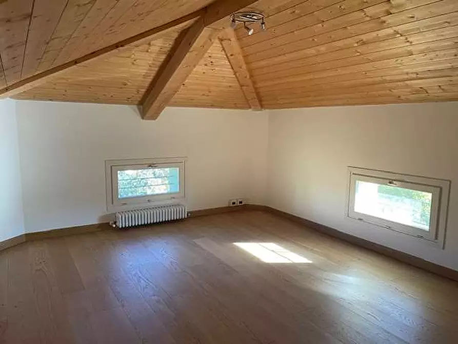 Immagine 34 di Villa in affitto  in VIA EMILIO LEPIDO a Parma