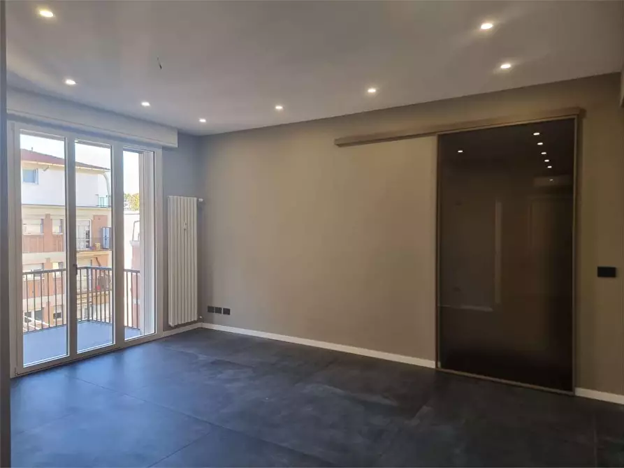 Immagine 1 di Trilocale in vendita  a Parma