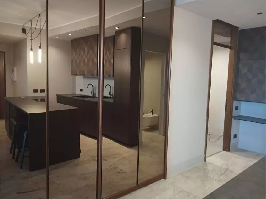 Immagine 6 di Quadrilocale in affitto  in Via volturno a Parma