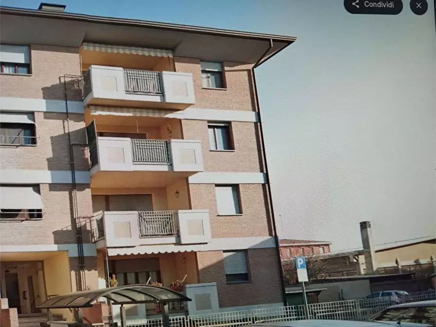 Immagine 12 di Bilocale in affitto  in via Alessandria  17 a Parma